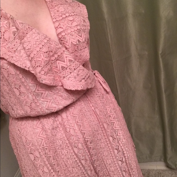 Sale! Beautiful Blush, Lace Midi Dress - Picture 4 of 7
